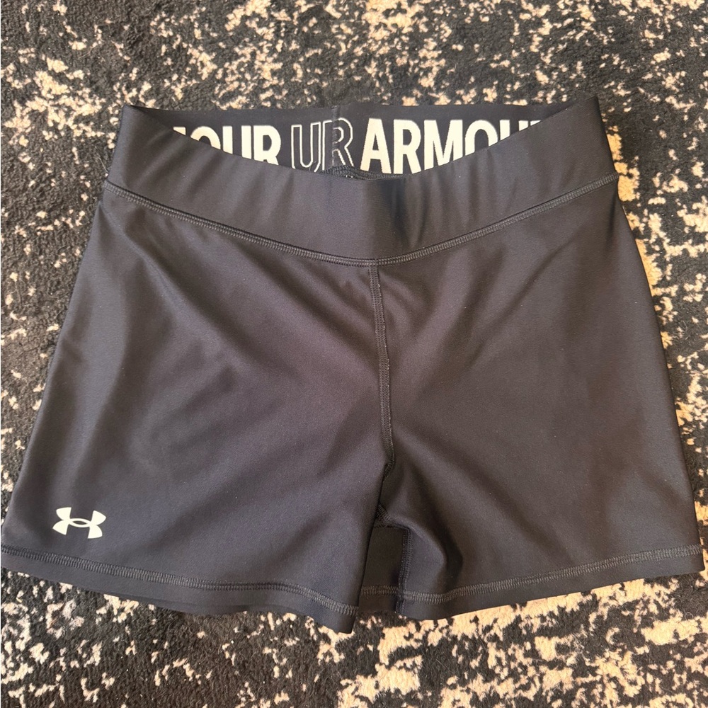 Under Armour Women's Black Bootie shorts size large 3” inseam